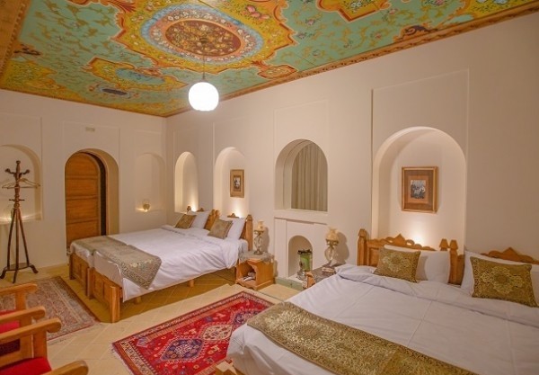 اتاق چهار تخته اقامتگاه سنتی ایران مهر شیراز